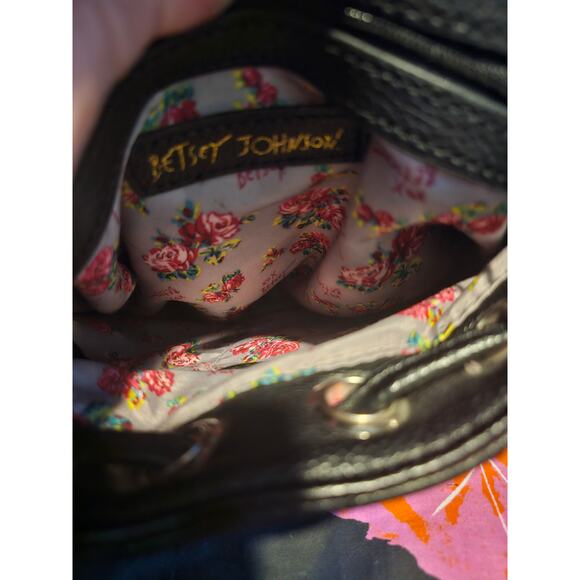 Betsey Johnson black faux leather mini backpack with heart stitching - Picture 5 of 13